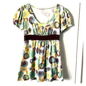 Cute Top with Circle design